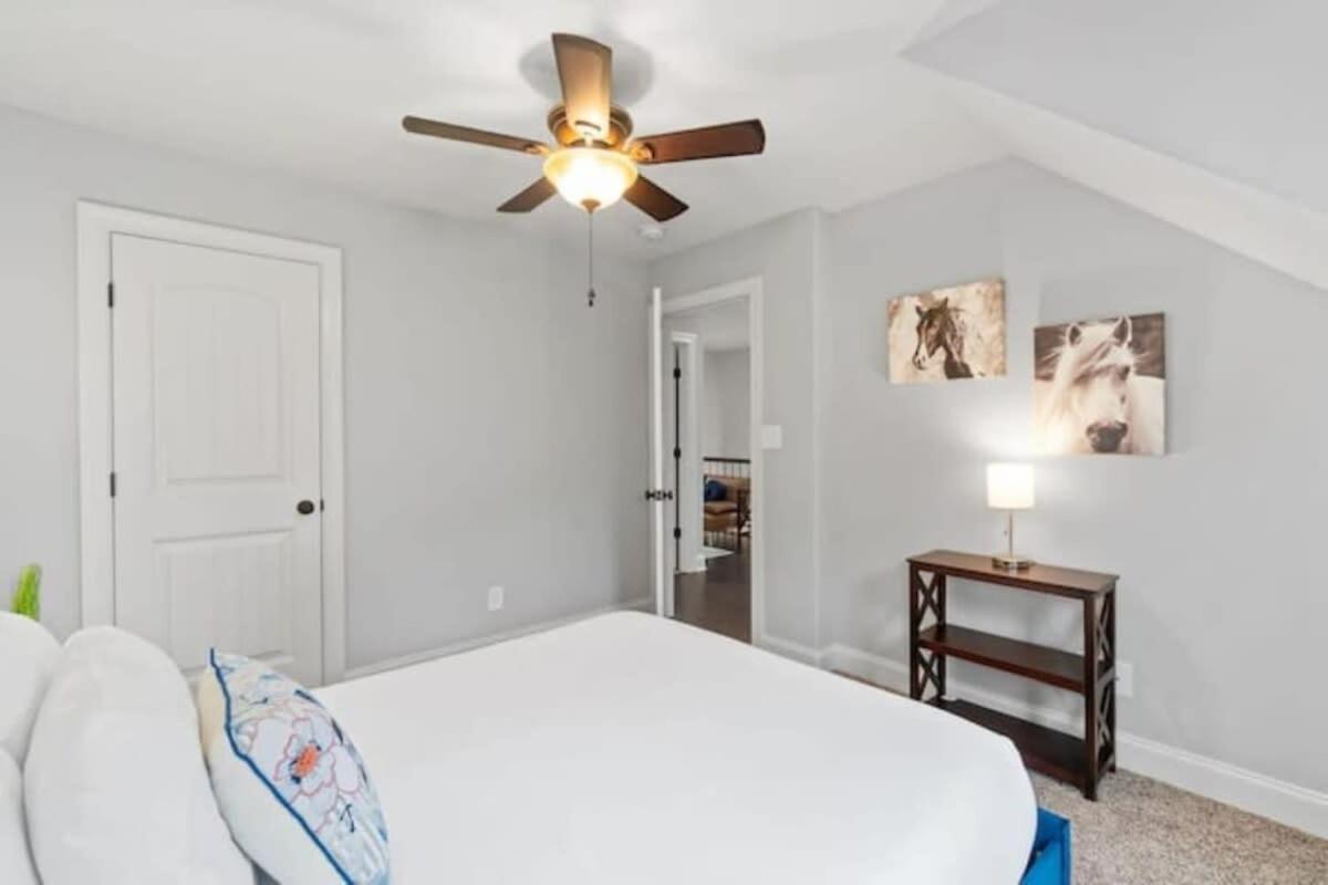 Apartamento The Campbell Carriage House Clarksville Exterior foto