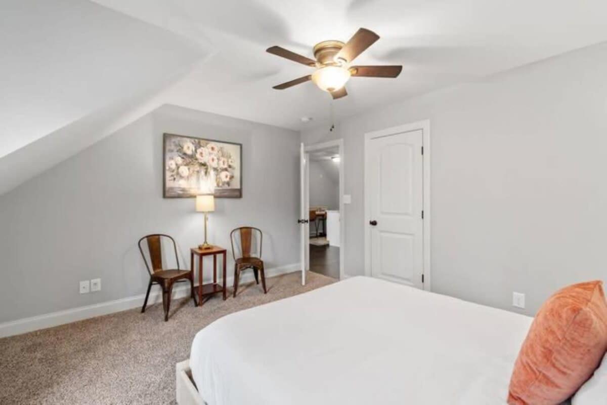 Apartamento The Campbell Carriage House Clarksville Exterior foto