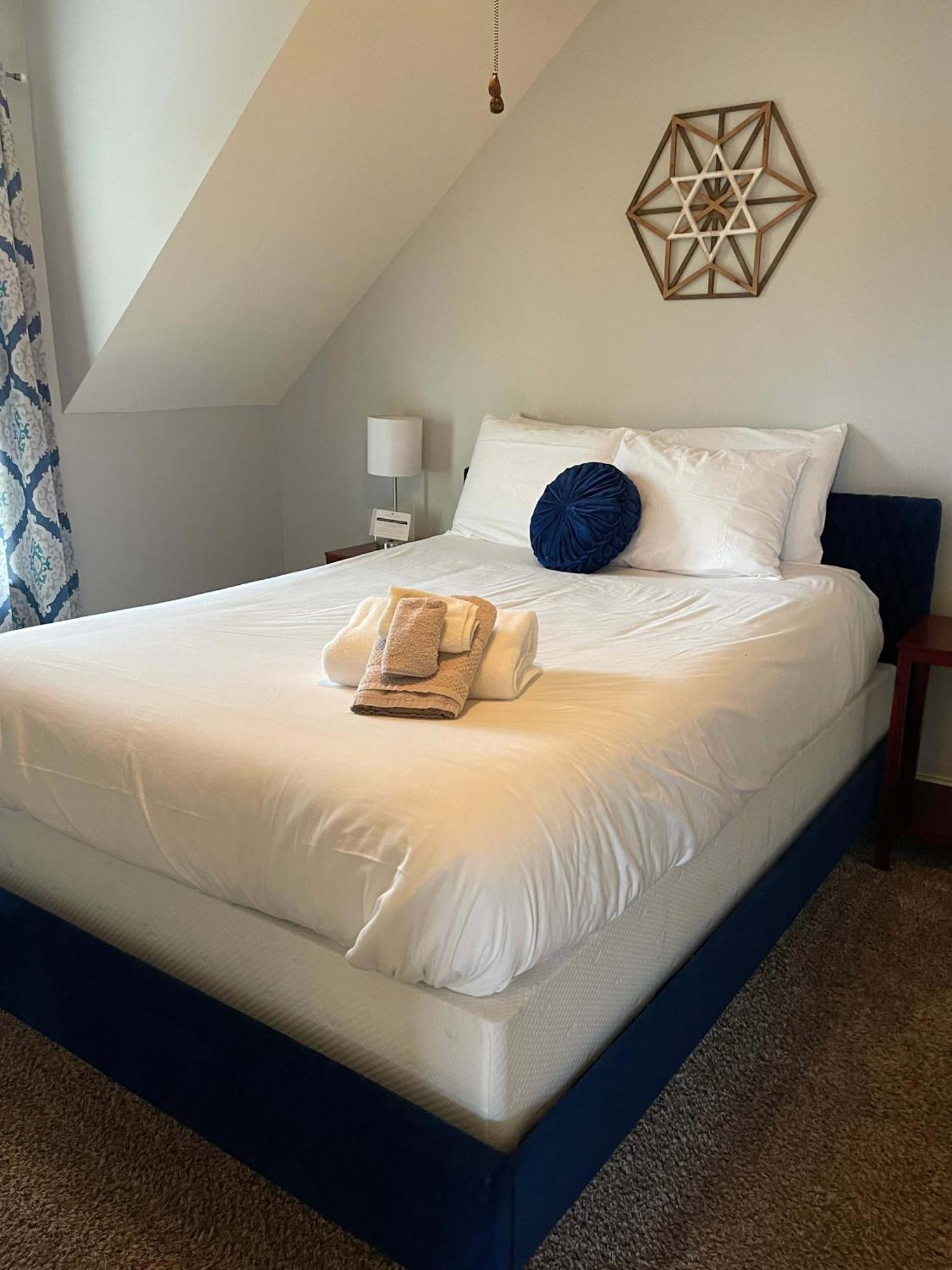 Apartamento The Campbell Carriage House Clarksville Exterior foto