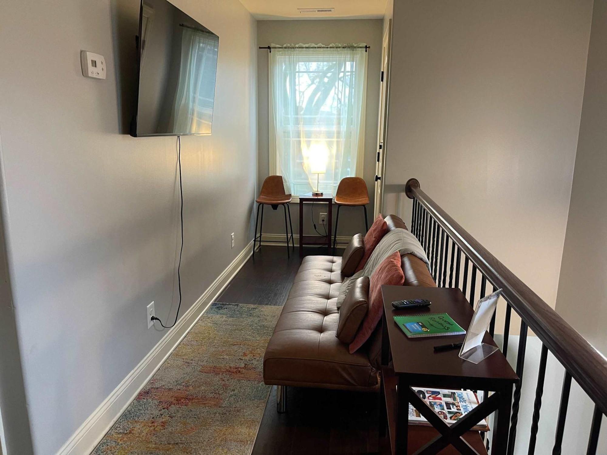 Apartamento The Campbell Carriage House Clarksville Exterior foto